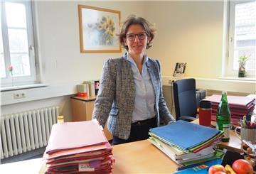 Dr. Ann-Katrin von der Heide ist Direktorin des Amtgerichts Nordenham. In einem Mentoring-Programm unterstützt sie Frauen in der Justiz, die ebenfalls Führungspositionen übernehmen möchten.
