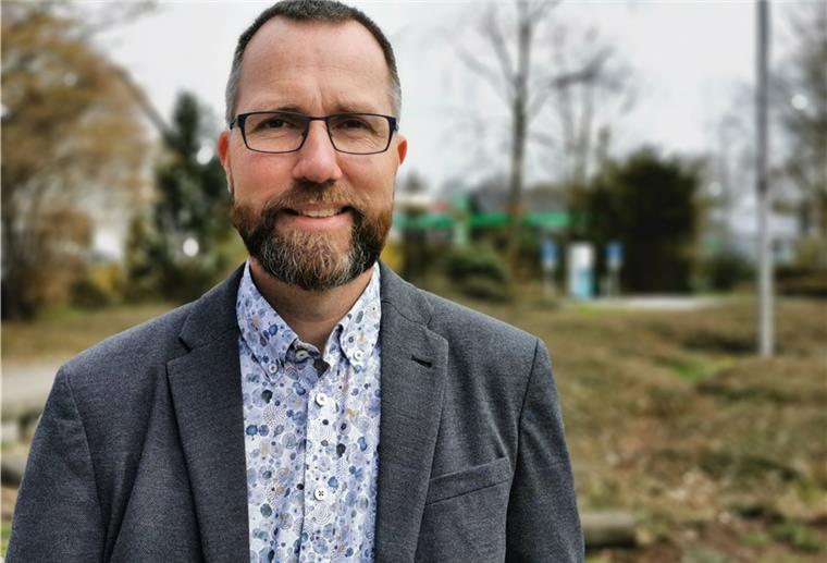 Wesermarsch: Gebürtiger Butjenter will Landrat werden Dr. Frank Ahlhorn bewirbt sich als unabhäniger Kandidat für das Amt des Landrats.