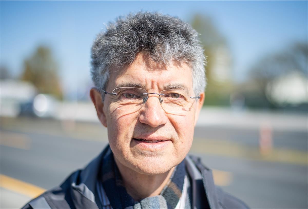 Arzt kritisiert Labor-Schließung bei Ameos Dr. Hans Joachim Schmeck-Lindenau ist der ehemalige Ärztliche Direktor der Ameos-Kliniken Bremerhaven.