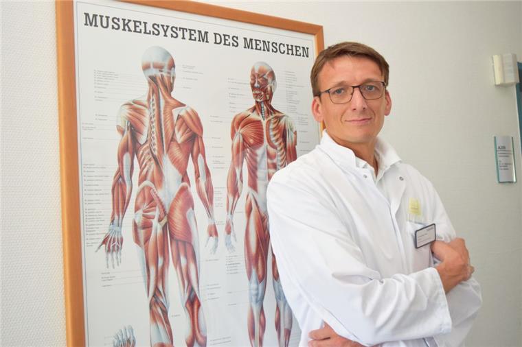 Dr. Ingo Hartig ist der neue Chefarzt der Rheumatologie im Ameos-Klinikum Mitte. Er liegt wegen der ambulanten Behandlung von Rheuma-Patienten mit der Kassenärztlichen Vereinigung Bremen im Clinch. 
