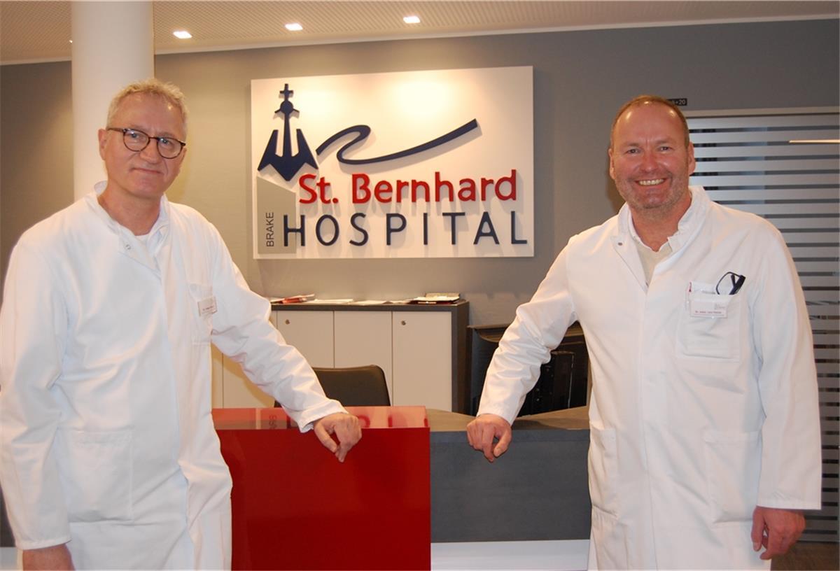 Braker Hospital baut Unfallchirurgie aus Dr. Peter Petarus (links) ist neuer leitender Oberarzt in der Unfallchirurgie. Die soll, so sagt auch Chefarzt Dr. Lars Heide, ausgebaut, weitere Leistungen angeboten werden.