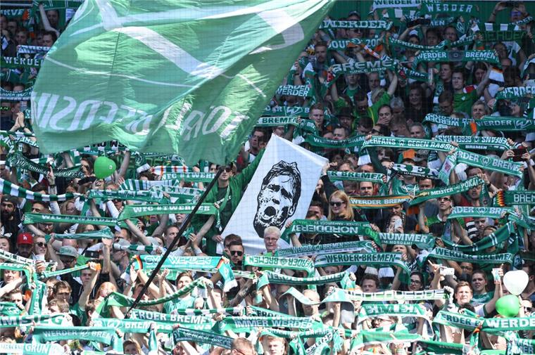 Vorsicht: Gefälschte Werder-Dauerkarten im Umlauf Dreiste Betrüger haben gefälschte Werder-Dauerkarten in den Umlauf gebracht.