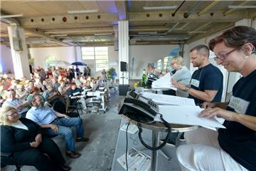Volle Druckhalle beim Hate Slam der NZ