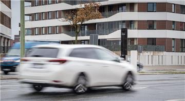 Durch Bußgelder nimmt das Bundesland jährlich Millionen Euro ein, die der Stadtkasse zufließen. 