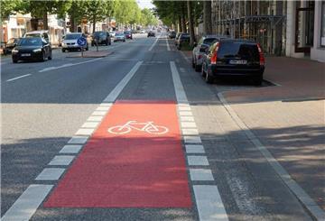 Neuer Radweg auf der Hafenstraße