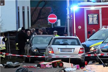 Dutzende Menschen wurden bei dem Zwischenfall in Volkmarsen verletzt. Die Polizei geht davon aus, dass der Fahrer sein Auto absichtlich in die Menge steuerte.