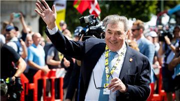 Eddy Merckx ist an der Hüfte operiert worden.