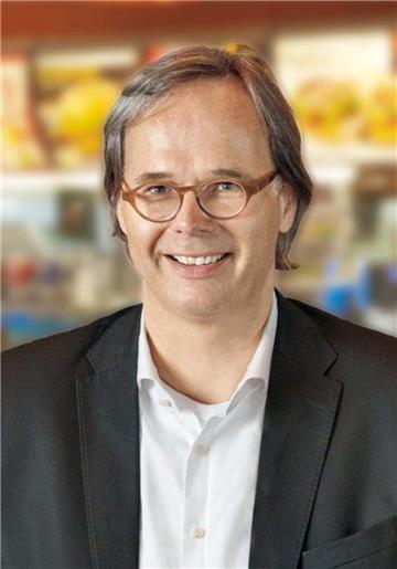 Egbert Miebach. 