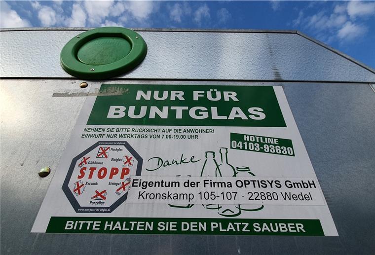 Nordholzer klagen über „Altglascontainer-Tourismus“ Eigentlich dürfen Altglas und Flaschen am Taubenring/Amselweg nur an Werktagen von 7 bis 19 Uhr eingeworfen werden. Anlieger klagen, dass diese Zeiten immer wieder missachtet werden würden.