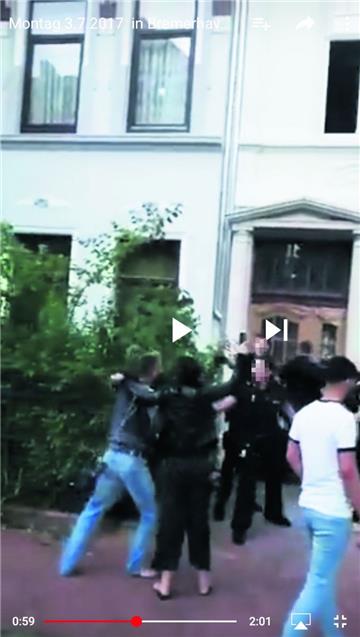 Der Senator ist mit sich im Reinen: Eigentlich sollte der Prozess gegen die Beschuldigten, die auf der Goethestraße Polizisten attackiert hatten, zu Jahresbeginn starten. Aber das Landgericht konnten das Verfahren nicht ordnungsgemäß aufziehen, die Beschuldigten kamen frei.