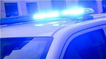 Ein 13-Jähriger soll andere Kinder auf einer Klassenfahrt in Friesland geschlagen haben. (Symbolbild)