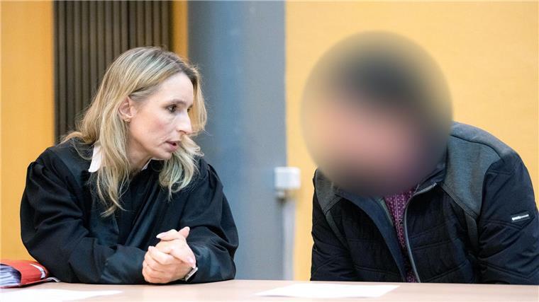 Ein 43-Jähriger soll eine 17-Jährige getötet haben. Nun wurden im Prozess die Plädoyers gespochen. (Archivild)