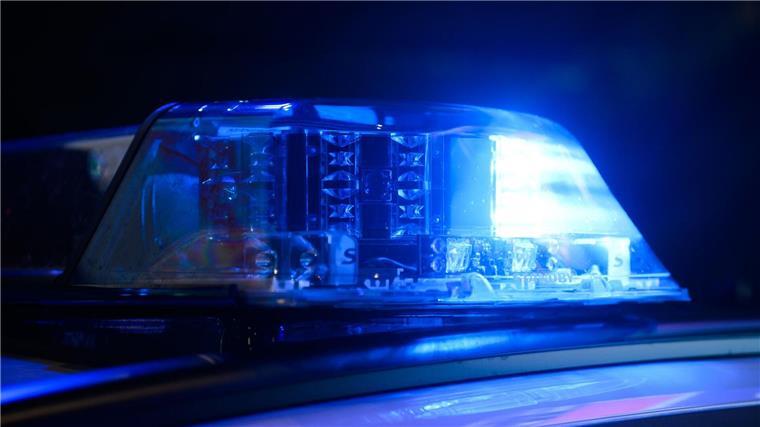 Mann schießt mit Reizgaspistole auf Nachbarn Ein 60-Jähriger hat mit einer Reizgaspistole auf seine Nachbarn geschossen, die Polizei ermittelt wegen gefährlicher Körperverletzung. (Symbolbild)
