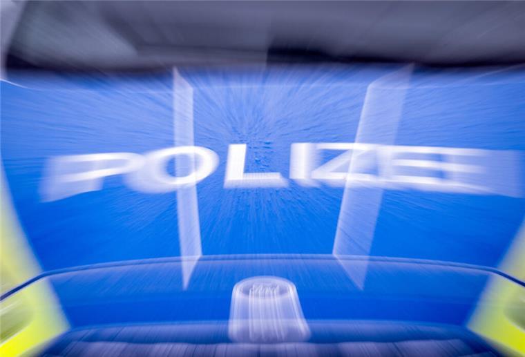 Ein 75-Jährige sorgte für Behinderungen im Betrieb des Bremer Flughafens.
