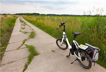 Ein Abstecher auf den Seedeich bei Wremen ist bei der Cuxland-Radtour „De Wusten“ Pflicht.