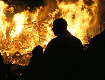 Ein beliebter Brauch steht auf der Kippe: Auflagen erschweren es, ein Osterfeuer zu organisieren.