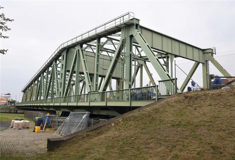 So soll die neue Drehbrücke in Bremerhavens Kaiserhafen aussehen Grüne Stahlbrücke