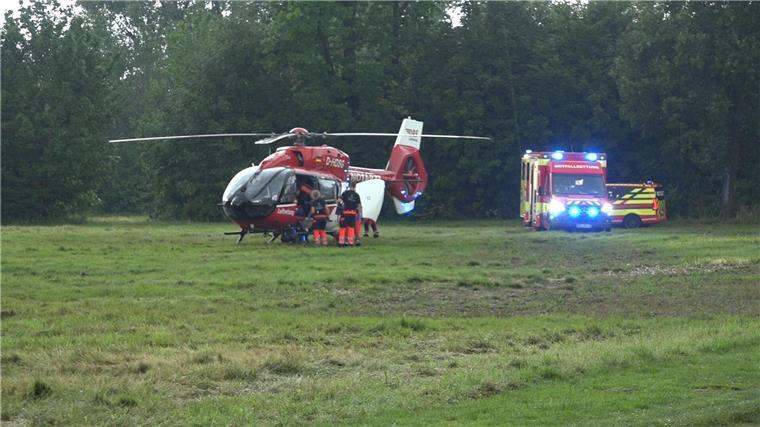 Jugendliche stirbt nach Blitzeinschlag in Delmenhorst Ein Blitz hat eine Familie in Delmenhorst getroffen. (Archivbild)