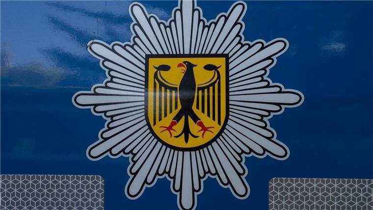 Ein Bundespolizist soll einem kriminellen Sicherheitsdienst sensible Informationen geliefert haben. (Symbolbild)