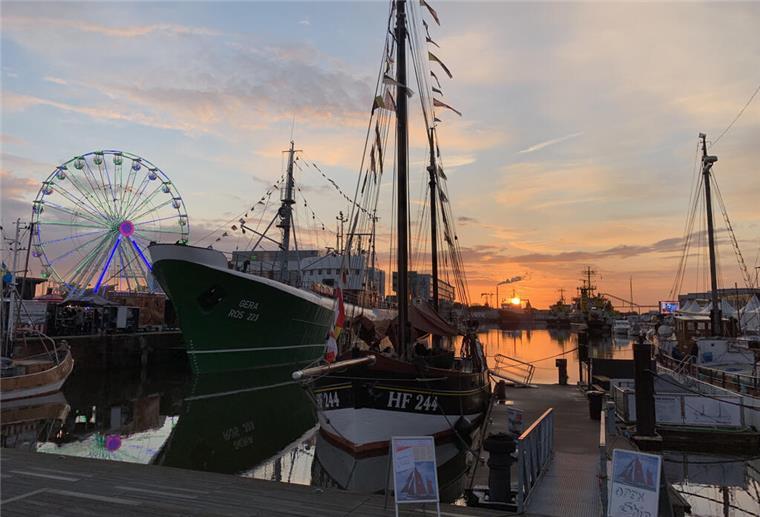 Ein buntes Programm für alle: Das ist die Fischparty Bremerhaven.