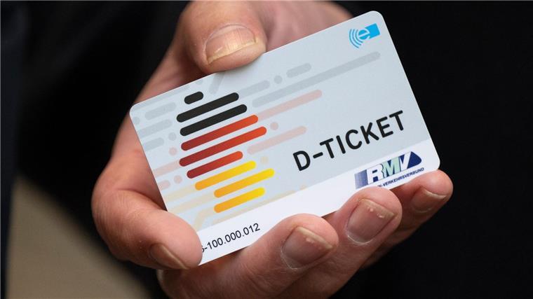 49-Euro-Ticket schließt IC-Strecke zur Nordseeküste ein Ein „D-Ticket“ im Chipkartenformat.