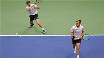 Ein Duo ist neben Alexander Zverev als weitere deutsche Teilnehmer dabei: Tim Pütz und Kevin Krawietz.