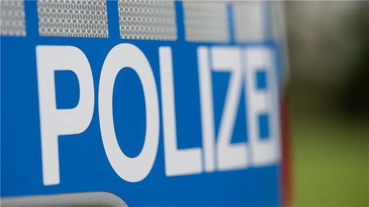 Einsatz an Schule: 15-Jähriger versprüht Tierabwehrspray Ein Einsatzfahrzeug der Polizei.