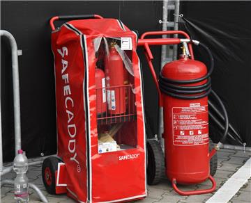 Ein Feuerlöcher darf beim Stahlzeit-Konzert nicht fehlen. Es geht heiß her.  Fot...