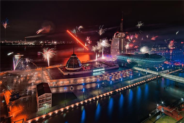 Kein Böllerverbot in Bremerhaven Ein Feuerwerk ist stimmungsvoll - doch wie, wo und wer böllert und am Ende aufräumt, das wird aktuell auch in Bremerhaven diskutiert.
