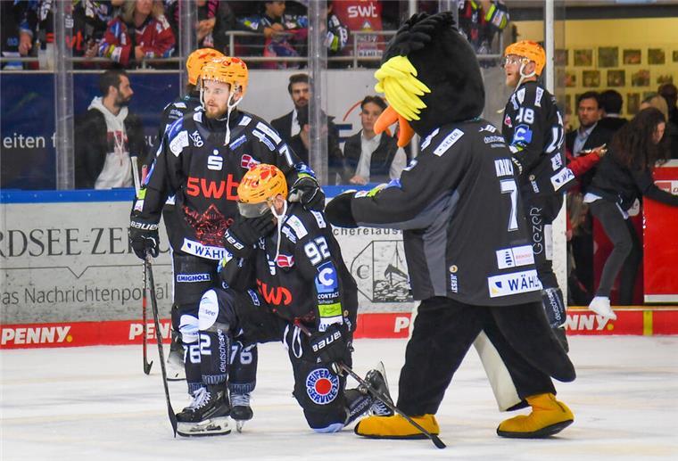 Saisonabschlussfeier: Fans rufen auf Social Media zu Aktionen auf Ein Happy End ist es nicht geworden. Dennoch soll am Mittwoch, 1. Mai, ordentlich gefeiert werden.