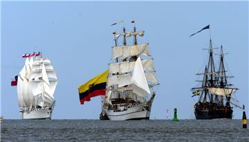 Ein Highlight auf jeder Sail in Bremerhaven: die Einlaufparade.
