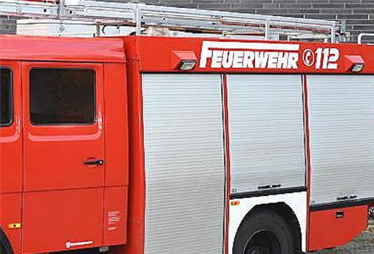 Bremerhaven: Kellerbrand in der Verdener Straße Ein Kellerbrand sorgte in Geestemünde für eine unruhige Nacht.