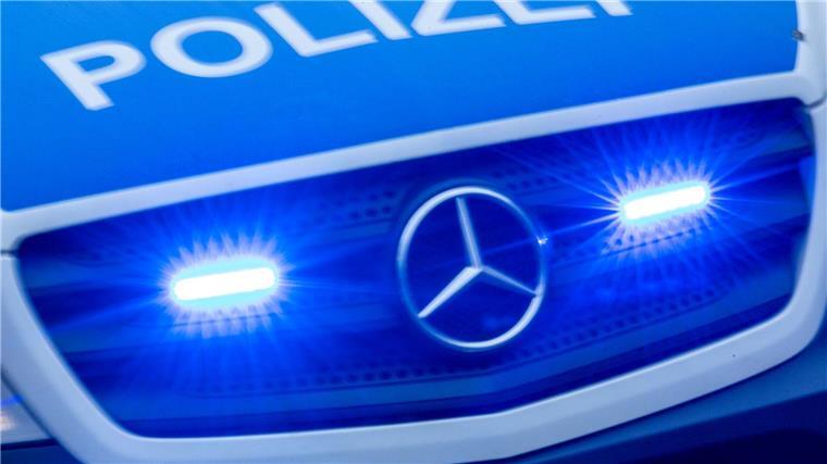 Ein massiver Ehestreit hält in Bassum die Polizei in Atem. (Symbolbild)