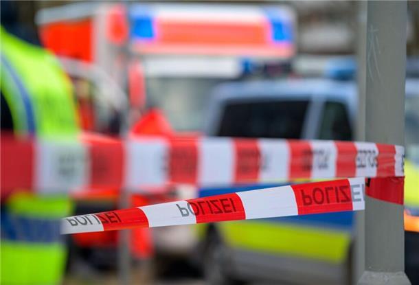 Ein Mitarbeiter des Phantasialands wurde von einer Achterbahn erfasst und ist gestorben (Symbolbild).