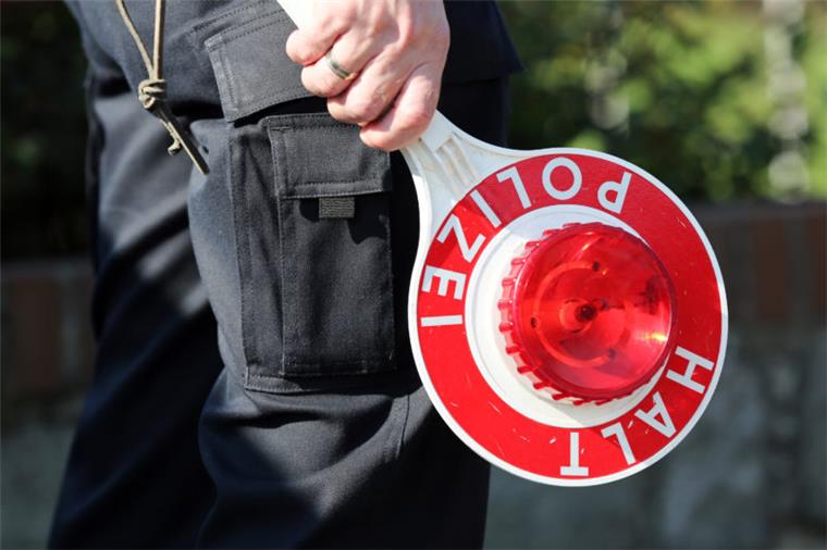 Motorradfahrer zwischen Sandstedt und Rechtenfleth schwer verletzt Ein Motorradfahrer ist am Samstag bei einem Unfall auf der Kreisstraße 50 schwer verletzt worden.