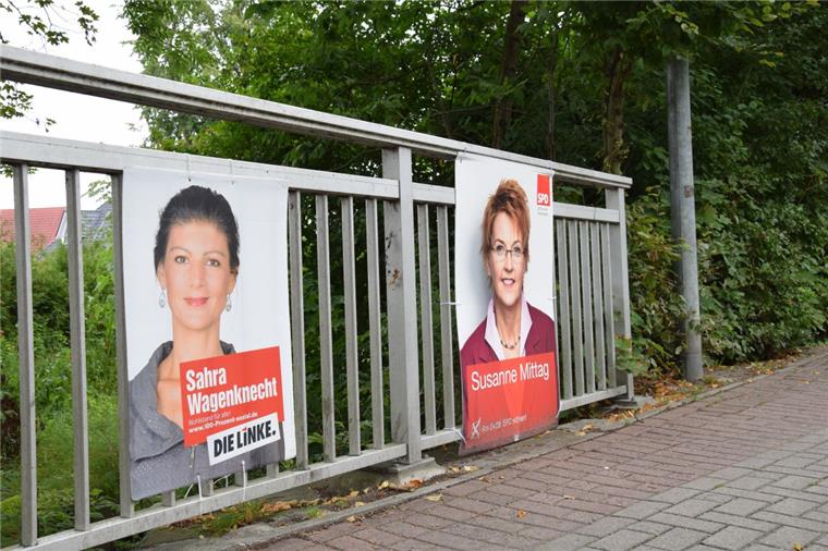 8 intensive Wochen: Doppelter Wahlkampf fordert Nordenhamer Lokalpolitiker Ein nahtloser Übergang: Die Plakate werden nach der Bundestagswahl direkt ausgetauscht für den Landtag.