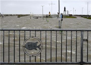 Ein Pegelstand von zwei Meter über Normal - das kann an der Wurster Nordseeküste...