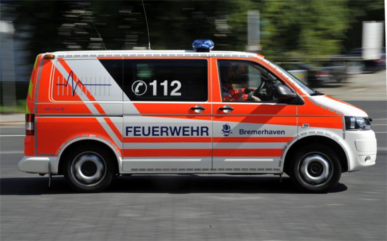 Lebensgefahr: Straßenbahn erfasst Radfahrer in Bremen Ein Radfahrer ist in Bremen von einer Straßenbahn erfasst worden. Er wurde lebensgefährlich verletzt.