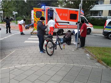 Ein Radfahrer verletzte sich gestern in Bremerhaven-Leherheide schwer bei einem Verkehrsunfall.