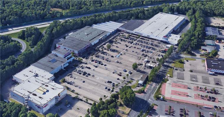 Räuber greift bei Aldi in Spaden in die Kasse Ein Räuber hat bei Aldi in Spaden in die Kasse gegriffen.
