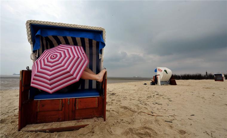 So wird das Wetter an Himmelfahrt in Bremerhaven und umzu Ein Regenschirm könnte an Himmelfahrt nützlich sein.