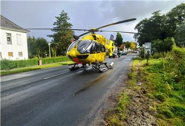 Ein Rettungshubschrauber ist am Donnerstagvormittag auf der Oldenburger Straße in Nordenham gelandet.