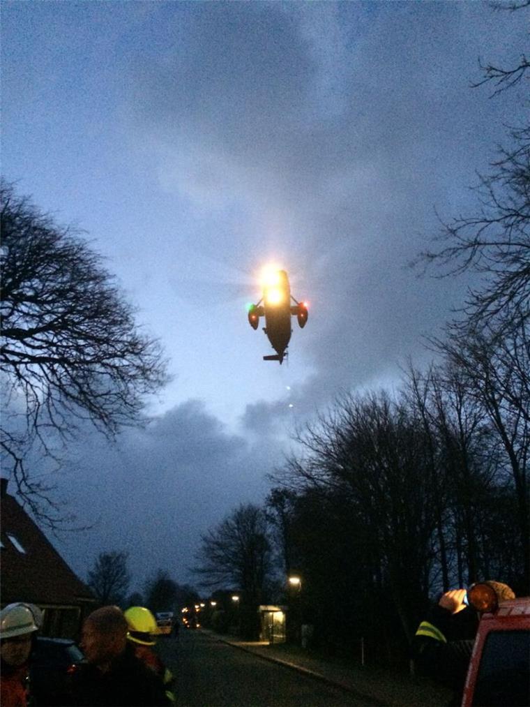 Dramatische Flutszenen in Cappel-Neufeld: Urlauber werden mit Hubschrauber gerettet Ein SAR-Hubschrauber rettet am Sonntag ein Ehepaar aus einer lebensgefährlichen Situation in Cappel-Neufeld.