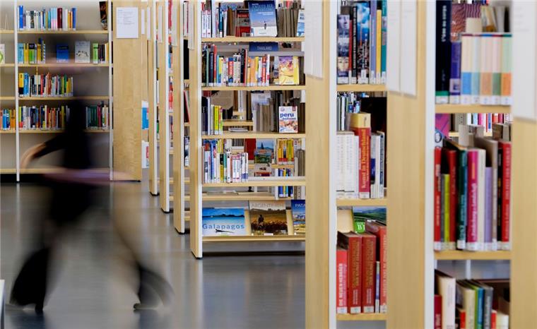 Sittensen: Trojaner legt Betrieb in der Bücherei lahm Ein Trojaner hat den Betrieb in der Bücherei in Sittensen lahmgelegt. Medien können derzeit nicht ausgeliehen werden. Ausgeliehene Bücher können aber während der regulären Öffnungszeiten zurückgebracht werden.