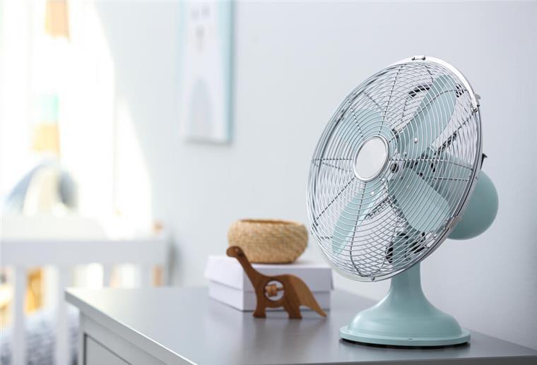 Hitze im Sommer – So wappnet man sich am besten Ventilator