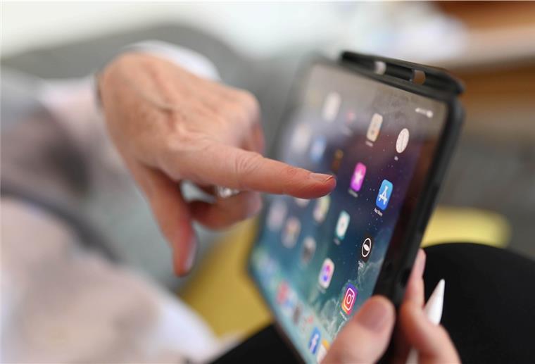 Mobilfunknetz in der Deutschen Bucht soll ausgebaut werden Ein verlässliches Mobilfunknetz ist die Grundlage für den Einsatz digitaler Prozesse im Bereich der Schifffahrt. In der Deutschen Bucht soll das Netz nun verbessert werden.