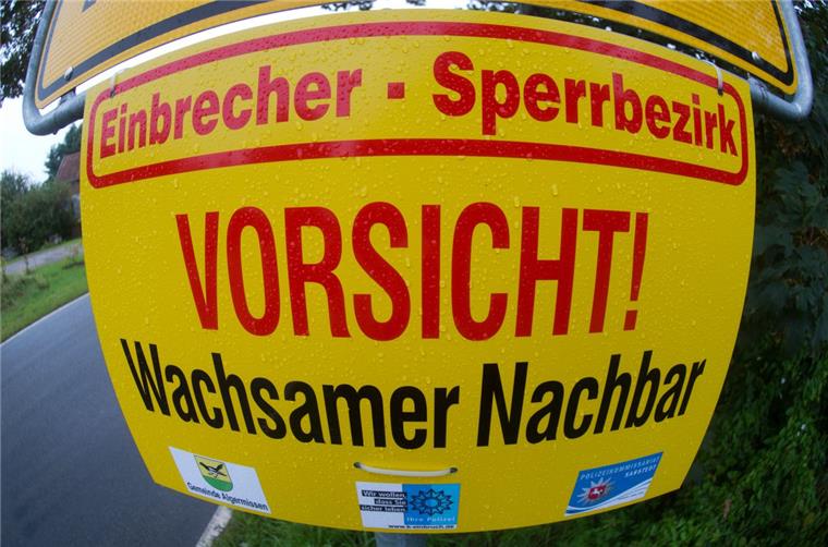Speckenbüttel: Wachsamer Nachbar vertreibt Einbrecher Ein wachsamer Nachbar hat in Speckenbüttel einen Einbruch verhindert.