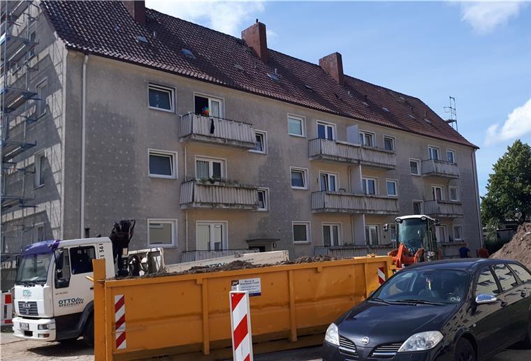 Unbekannte stehlen Lkw von Firmengelände Ein weißer Lkw der Marke MAN wurde gestohlen.