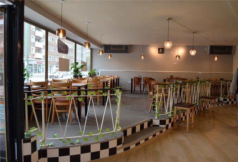 Genuss mit Geschichte: "Unser Essen" - Bremerhavens neues Bistro mit 1950er-Jahre-Charme "Unser Essen" Innenraum