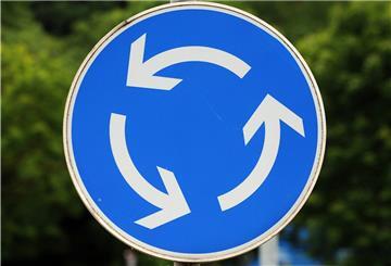 Ein zu früh gesetzter Blinker sorgte für das Missverständnis im Kreisverkehr.